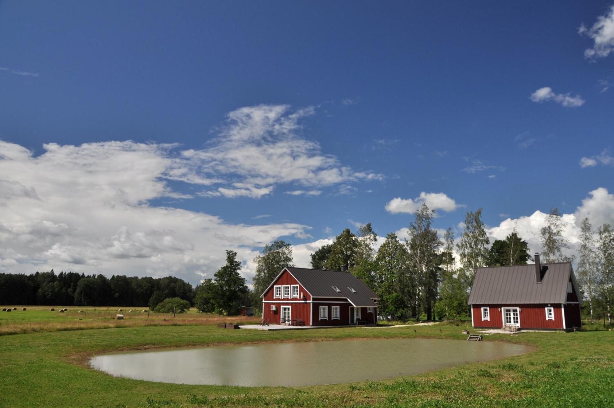 Ponka Guesthouse Joesuu  ภายนอก รูปภาพ